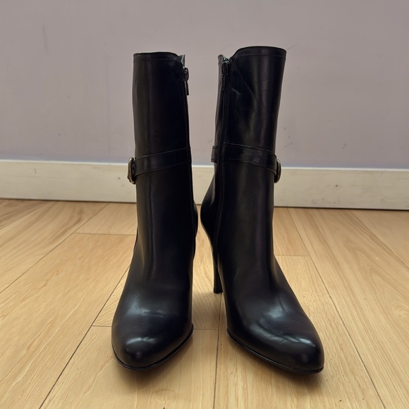 NWOB Charles David Leather Buckle Ankle Boots, Made in Italy, Size 7.5 - Picture 2 of 8